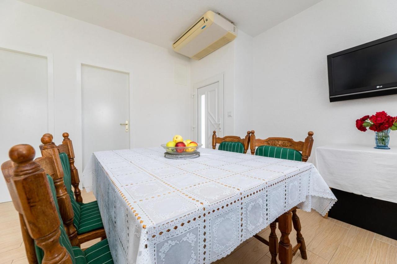 Apartmani Jasarevic Šilo Exterior foto